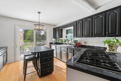 Tiny photo for 83 N Park Boulevard, Glen Ellyn, IL 60137 (MLS # 12739852)
