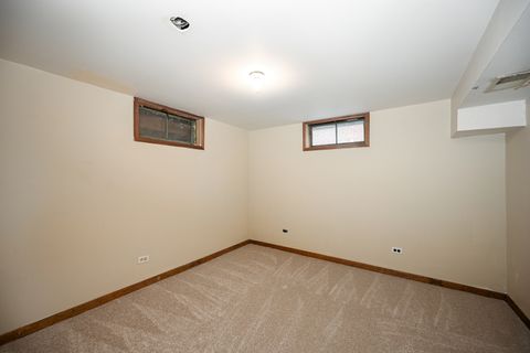Tiny photo for 325 N Highview Avenue, Elmhurst, IL 60126 (MLS # 12450289)