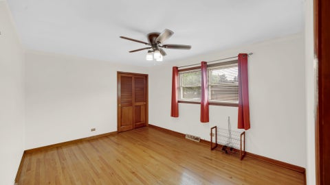 Tiny photo for 923 E 158th Street, Dolton, IL 60419 (MLS # 12708253)