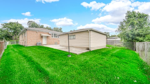 Tiny photo for 923 E 158th Street, Dolton, IL 60419 (MLS # 12708253)
