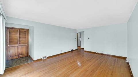 Tiny photo for 923 E 158th Street, Dolton, IL 60419 (MLS # 12708253)