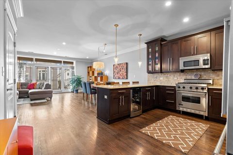 Tiny photo for 1425 W BELMONT Avenue #3, Chicago, IL 60657 (MLS # 12514548)