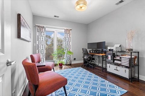 Tiny photo for 1425 W BELMONT Avenue #3, Chicago, IL 60657 (MLS # 12514548)
