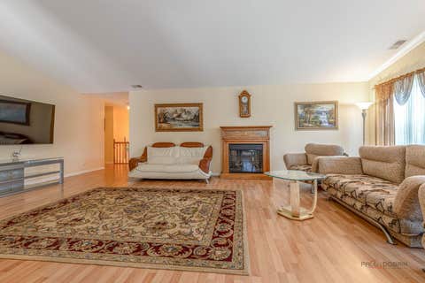 Tiny photo for 263 Shadow Creek Circle #263, Vernon Hills, IL 60061 (MLS # 12699655)