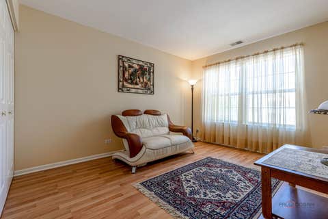 Tiny photo for 263 Shadow Creek Circle #263, Vernon Hills, IL 60061 (MLS # 12699655)