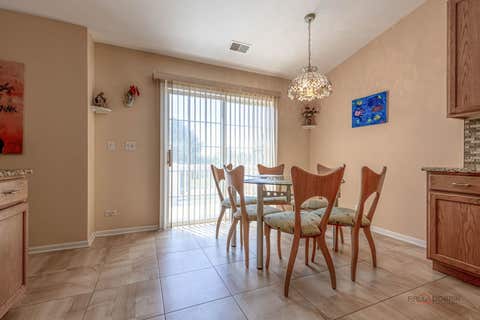 Tiny photo for 263 Shadow Creek Circle #263, Vernon Hills, IL 60061 (MLS # 12699655)