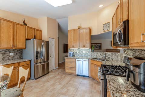 Tiny photo for 263 Shadow Creek Circle #263, Vernon Hills, IL 60061 (MLS # 12699655)