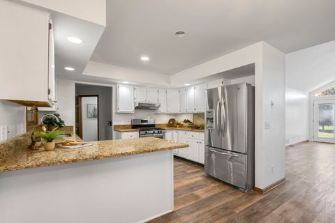 Tiny photo for 10201 FOX BLUFF Lane, Spring Grove, IL 60081 (MLS # 12480995)