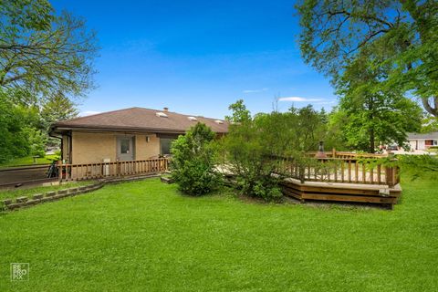 Tiny photo for 16W721 Red Oak Street, Bensenville, IL 60106 (MLS # 12691608)