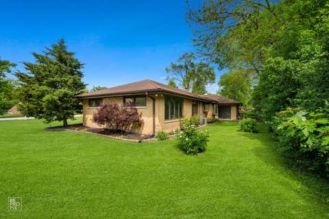 Tiny photo for 16W721 Red Oak Street, Bensenville, IL 60106 (MLS # 12691608)