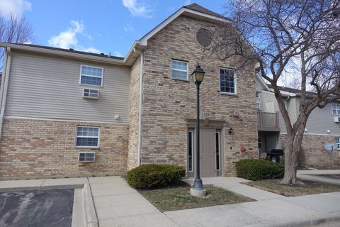 Tiny photo for 1520 W Sand Bar Court #1C, Round Lake Beach, IL 60073 (MLS # 12586734)