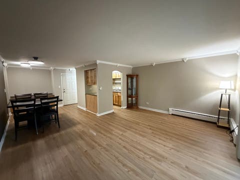 Tiny photo for 910 W Alleghany Drive #2B, Arlington Heights, IL 60004 (MLS # 12714472)