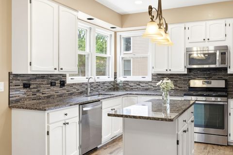Tiny photo for 1497 Lilac Drive, Crystal Lake, IL 60014 (MLS # 12644651)