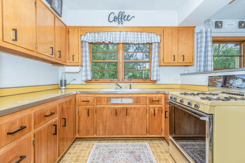 Tiny photo for 308 Sheldon Avenue, Downers Grove, IL 60515 (MLS # 12693818)