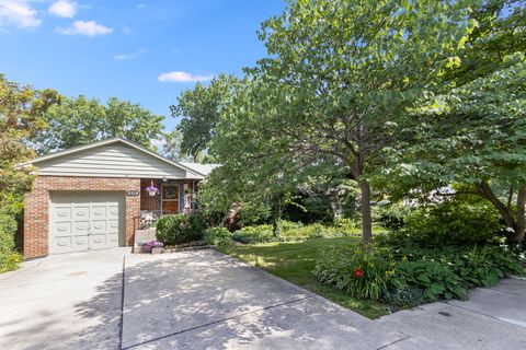 Photo of 308 Sheldon Avenue, Downers Grove, IL 60515 (MLS # 12693818)