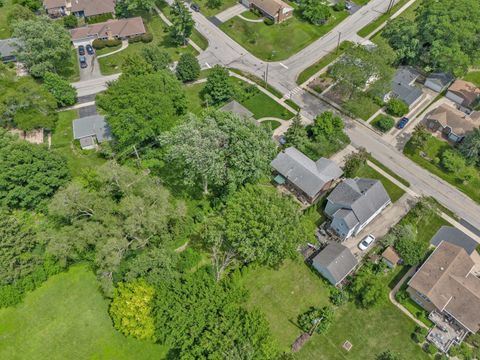 Tiny photo for 308 Sheldon Avenue, Downers Grove, IL 60515 (MLS # 12693818)