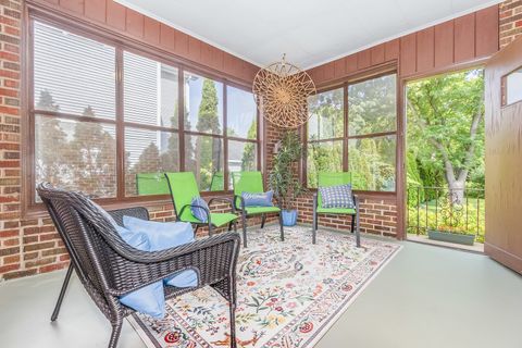 Tiny photo for 308 Sheldon Avenue, Downers Grove, IL 60515 (MLS # 12693818)