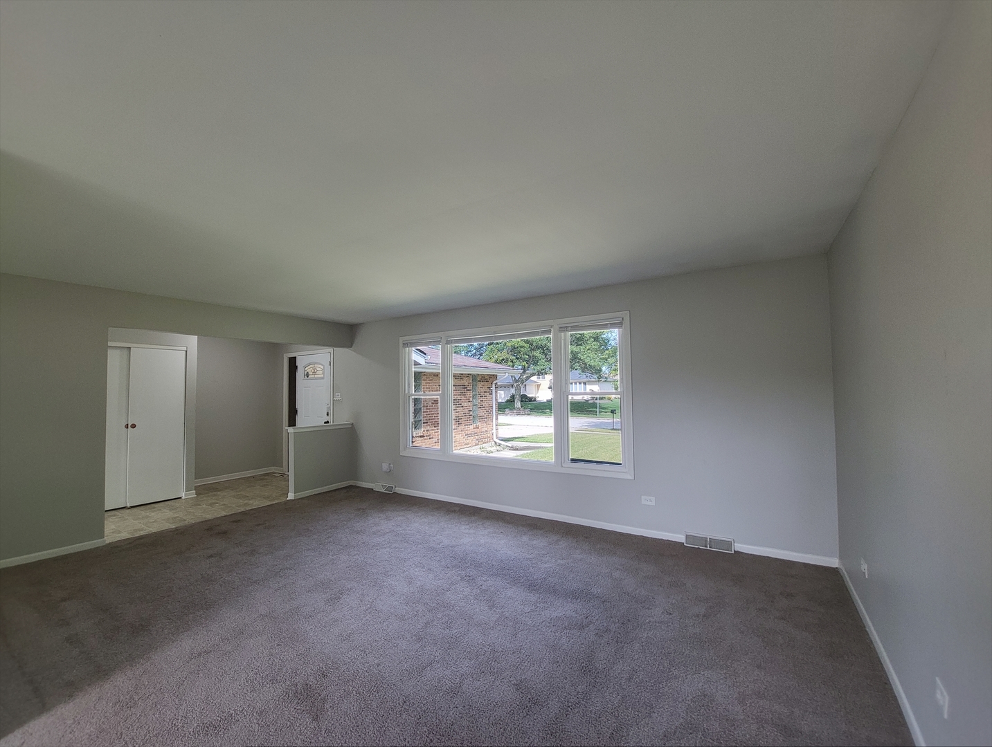 6037 Spring Lane
