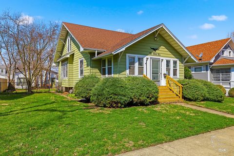 Photo of 1035 S 3rd Avenue, Kankakee, IL 60901 (MLS # 12553089)