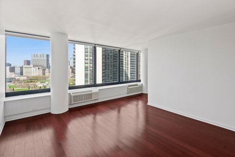 Tiny photo for 155 N HARBOR Drive #2201, Chicago, IL 60601 (MLS # 12619938)