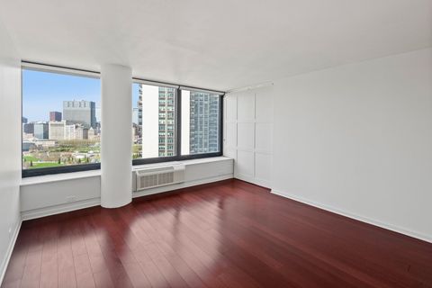 Tiny photo for 155 N HARBOR Drive #2201, Chicago, IL 60601 (MLS # 12619938)