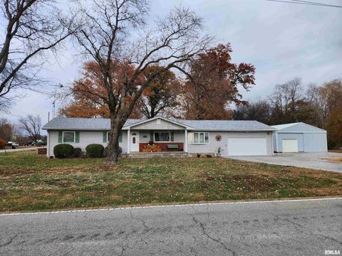 Photo of 15766 E Tilton Road, Ina, IL 62846 (MLS # EB460507)