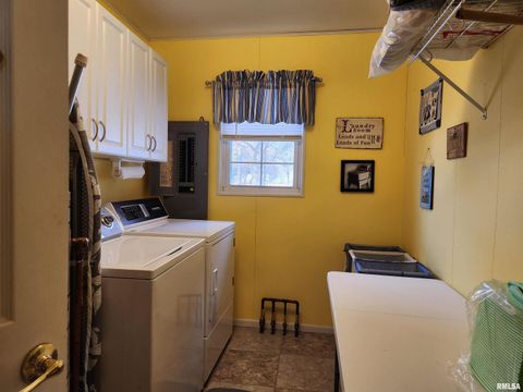 Tiny photo for 15766 E Tilton Road, Ina, IL 62846 (MLS # EB460507)