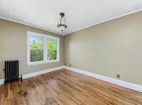 Tiny photo for 1329 W Addison Street #3A, Chicago, IL 60613 (MLS # 12598648)