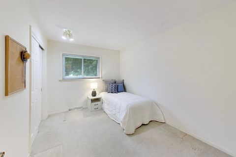 Tiny photo for 301 S Yale Avenue, Arlington Heights, IL 60005 (MLS # 12682120)
