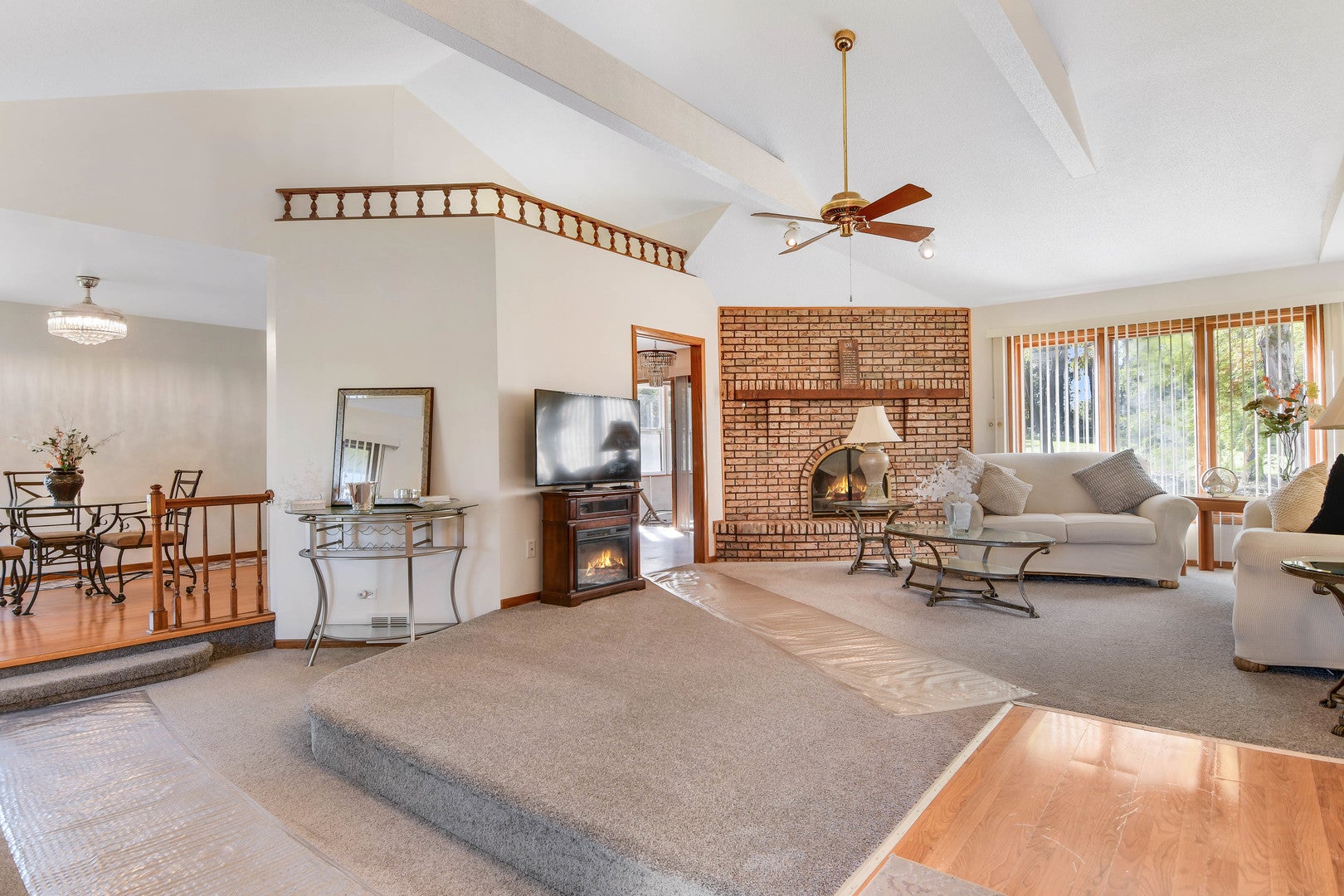 3317 E Buried Oak Drive