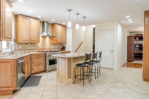 Tiny photo for 18028 Esther Drive, Orland Park, IL 60467 (MLS # 12506072)