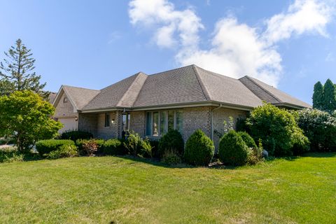 Photo of 18028 Esther Drive, Orland Park, IL 60467 (MLS # 12506072) Photo of 18028 Esther Drive, Orland Park, IL 60467 (MLS # 12506072)