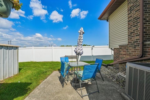 Tiny photo for 17808 S Hickory Street, Lansing, IL 60438 (MLS # 12752071)