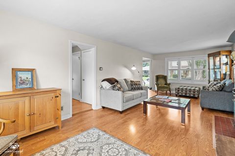Tiny photo for 515 Cornelia Street, Joliet, IL 60435 (MLS # 12479143)