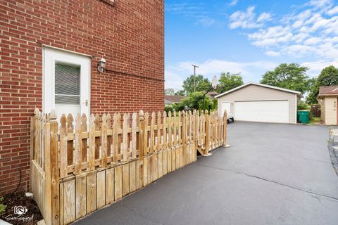 Tiny photo for 515 Cornelia Street, Joliet, IL 60435 (MLS # 12479143)