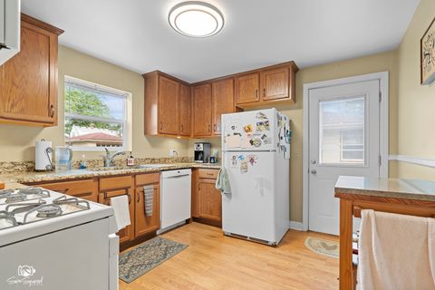 Tiny photo for 515 Cornelia Street, Joliet, IL 60435 (MLS # 12479143)