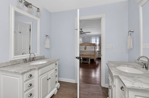 Tiny photo for 1614 Sawyer Avenue, Glen Ellyn, IL 60137 (MLS # 12611896)