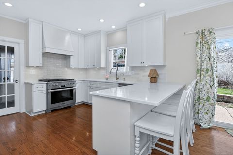 Tiny photo for 1614 Sawyer Avenue, Glen Ellyn, IL 60137 (MLS # 12611896)