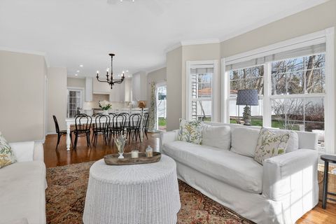 Tiny photo for 1614 Sawyer Avenue, Glen Ellyn, IL 60137 (MLS # 12611896)