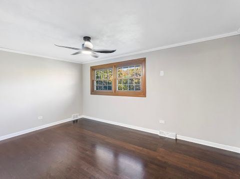 Tiny photo for 210 Oak Lane, Winthrop Harbor, IL 60096 (MLS # 12502262)