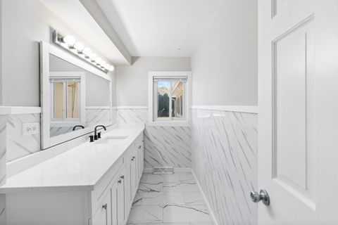 Tiny photo for 210 Oak Lane, Winthrop Harbor, IL 60096 (MLS # 12502262)