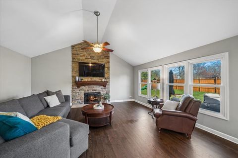 Tiny photo for 1239 Thackery Court, Naperville, IL 60564 (MLS # 12606316)
