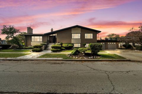 Photo of 9222 S Cregier Avenue, Chicago, IL 60617 (MLS # 12480646)