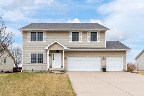 Photo of 6524 International Drive, Bettendorf, IA 52722 (MLS # 12592426)