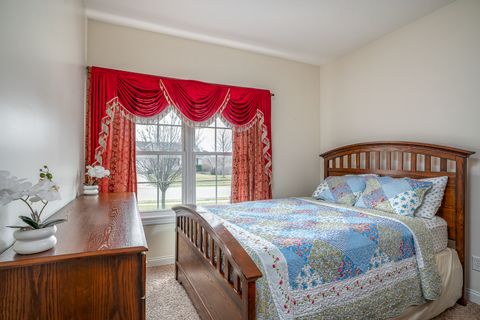 Tiny photo for 6524 International Drive, Bettendorf, IA 52722 (MLS # 12592426)