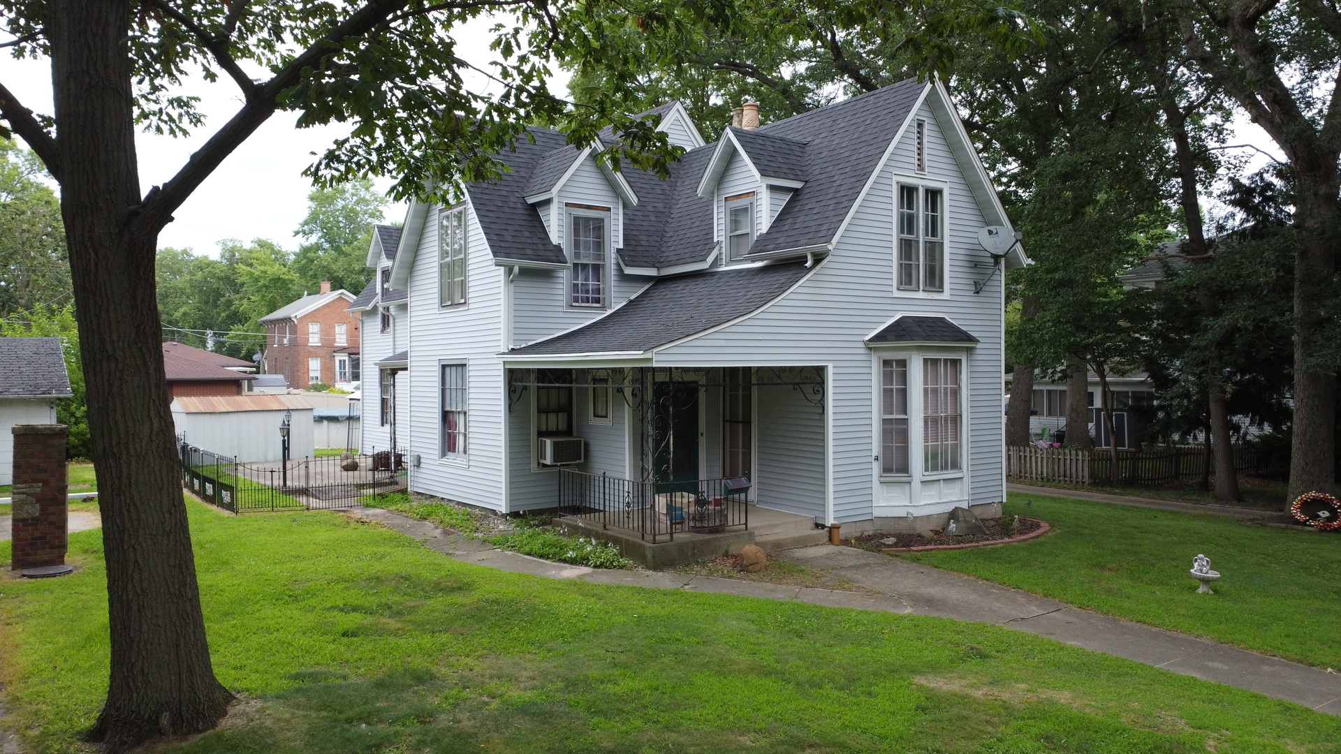 308 E Mulberry Street