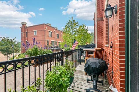 Tiny photo for 151 N Rose Street #E, Palatine, IL 60067 (MLS # 12708491)