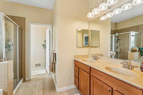 Tiny photo for 151 N Rose Street #E, Palatine, IL 60067 (MLS # 12708491)