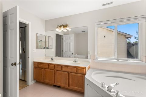 Tiny photo for 357 Wedgewood Circle, Romeoville, IL 60446 (MLS # 12484512)