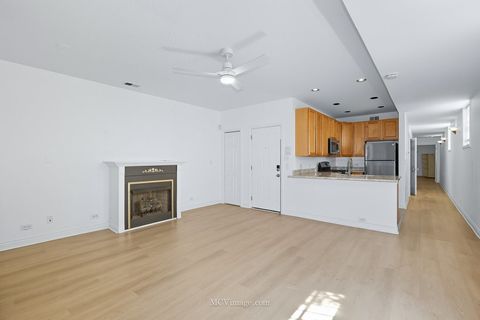 Tiny photo for 749 S CLAREMONT Avenue #1, Chicago, IL 60612 (MLS # 12469314)